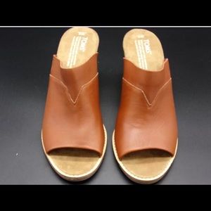 TOMS Majorca Cognac Leather Mule Sandals size 8